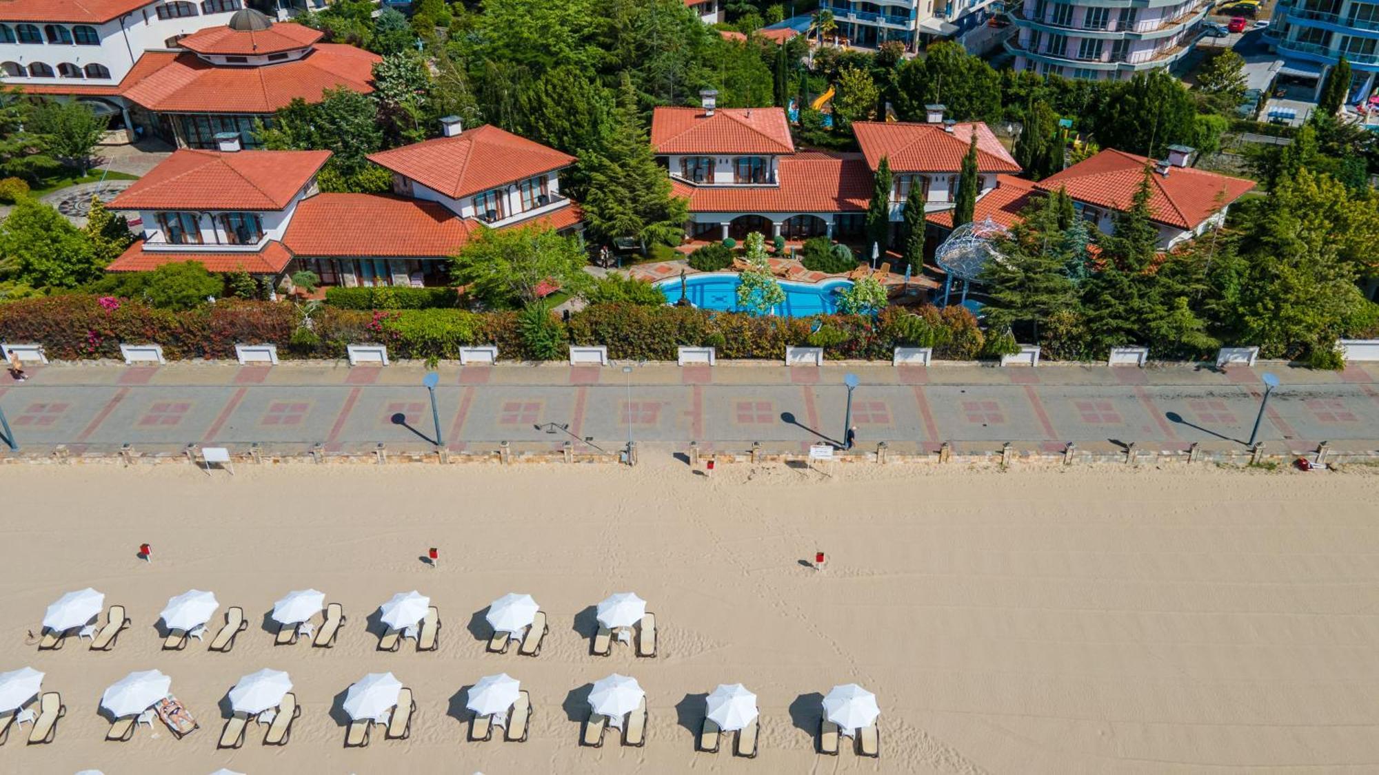 Helena Vip Villas And Suites Sunny Beach Exterior photo
