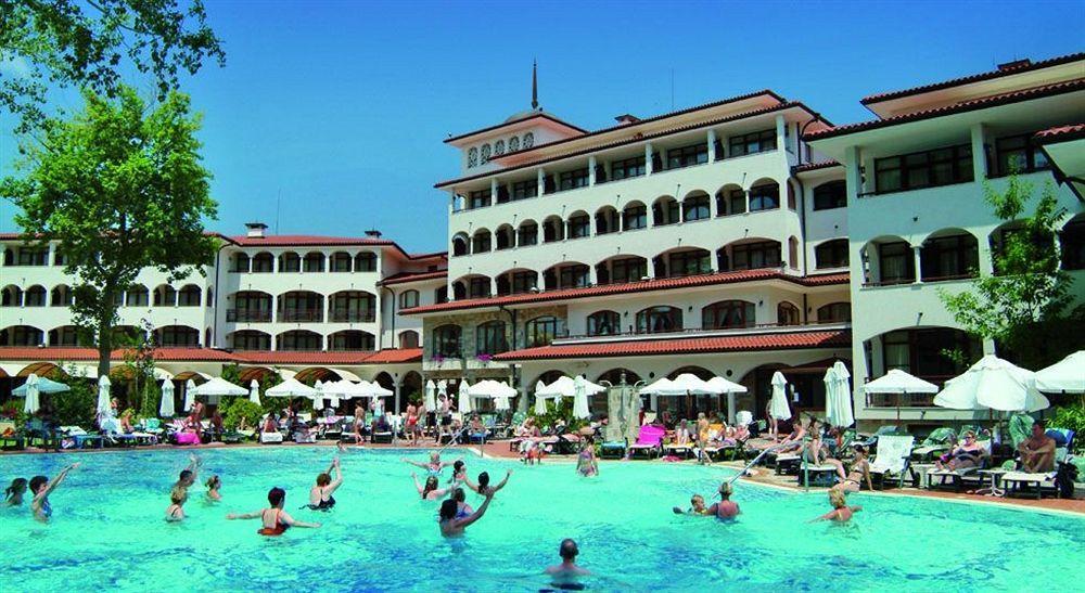 Helena Vip Villas And Suites Sunny Beach Exterior photo